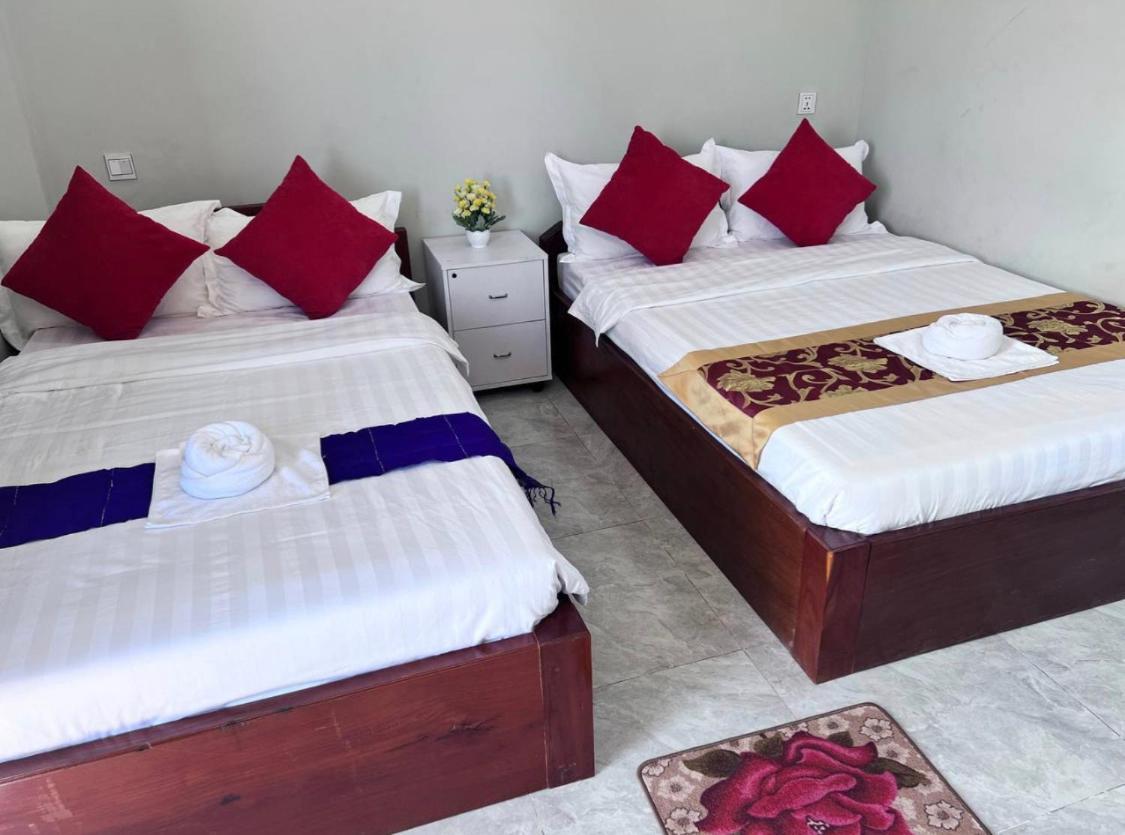 Kro Nhep Guesthouse กำปอต ภายนอก รูปภาพ